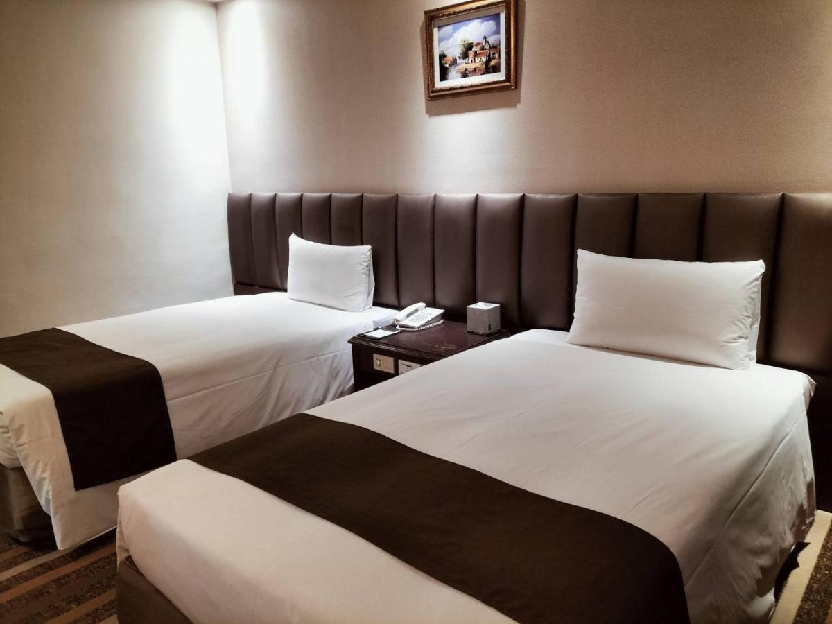 Urban Hotel33 Kaohsiung Bagian luar foto