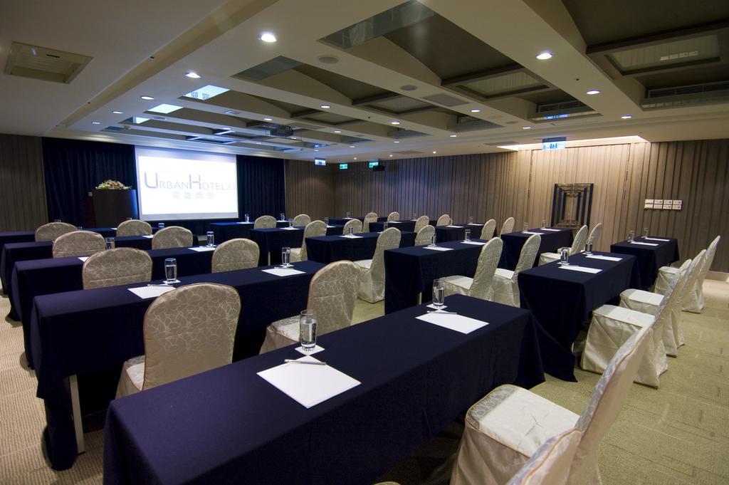 Urban Hotel33 Kaohsiung Bagian luar foto