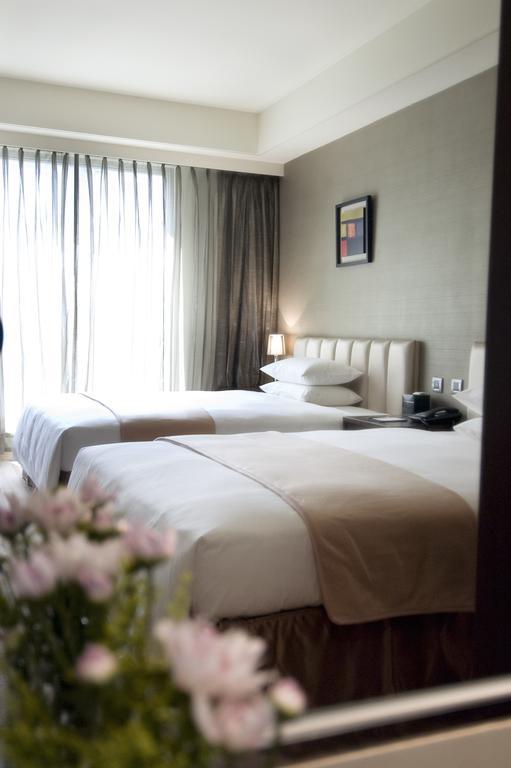 Urban Hotel33 Kaohsiung Bagian luar foto