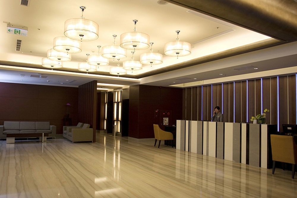 Urban Hotel33 Kaohsiung Bagian luar foto
