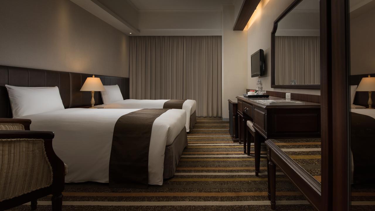 Urban Hotel33 Kaohsiung Bagian luar foto